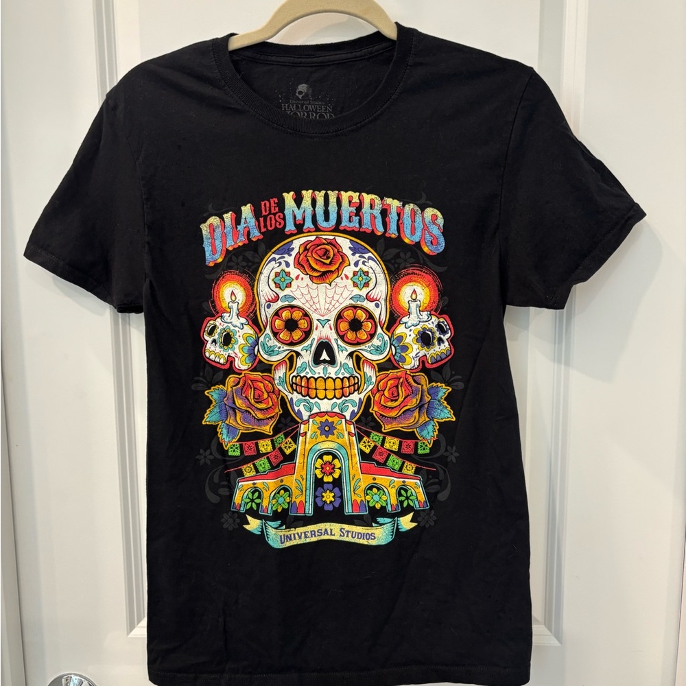 Universal Black Graphic Short Sleeve T-Shirt